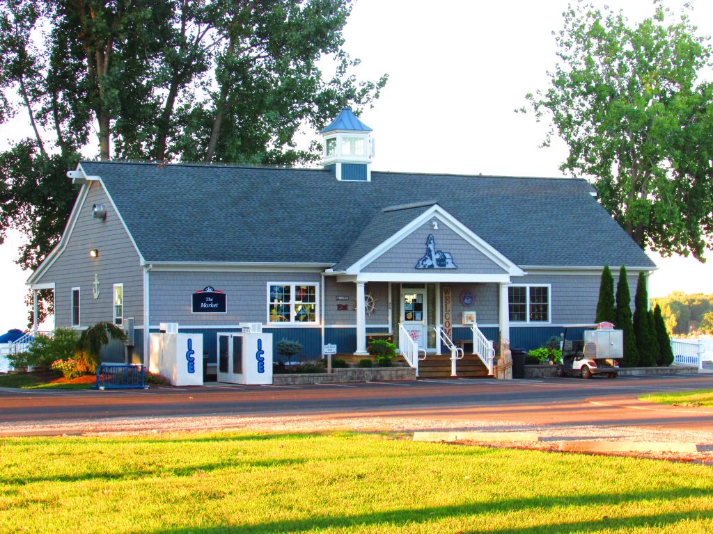 The Market Resort Store